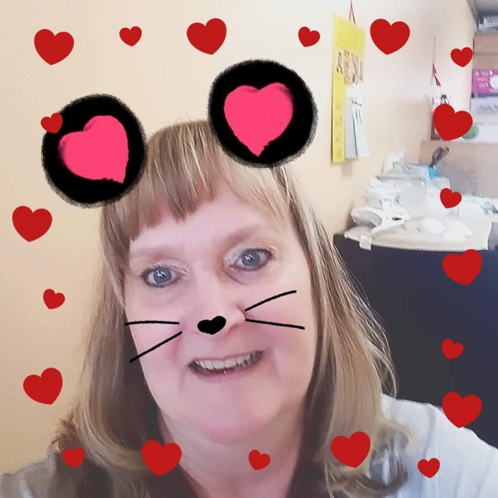 Meet your Posher, Pam